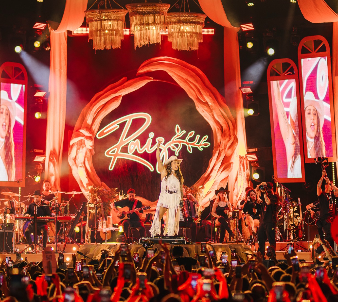 Lauana Prado entrega mais de 5h30 de show e faz Brasília viver uma ...
